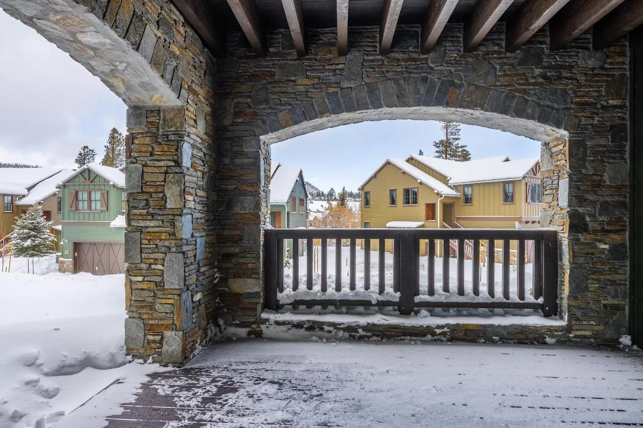 Snowcreek Resort: Newly Built 3-Bed Creekhouse with Mountain Views Mammoth Lakes Holiday home