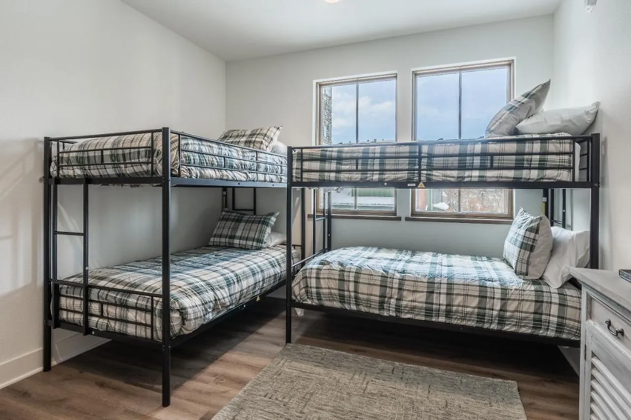 Holiday home Snowcreek Resort: Newly Built 3-Bed Creekhouse with Mountain Views Mammoth Lakes